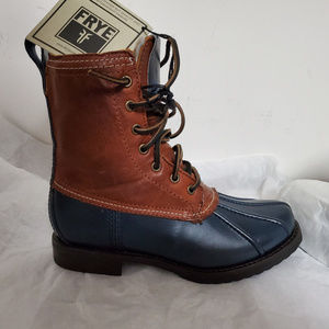 FRYE - Duck Boots - NEW - LEATHER